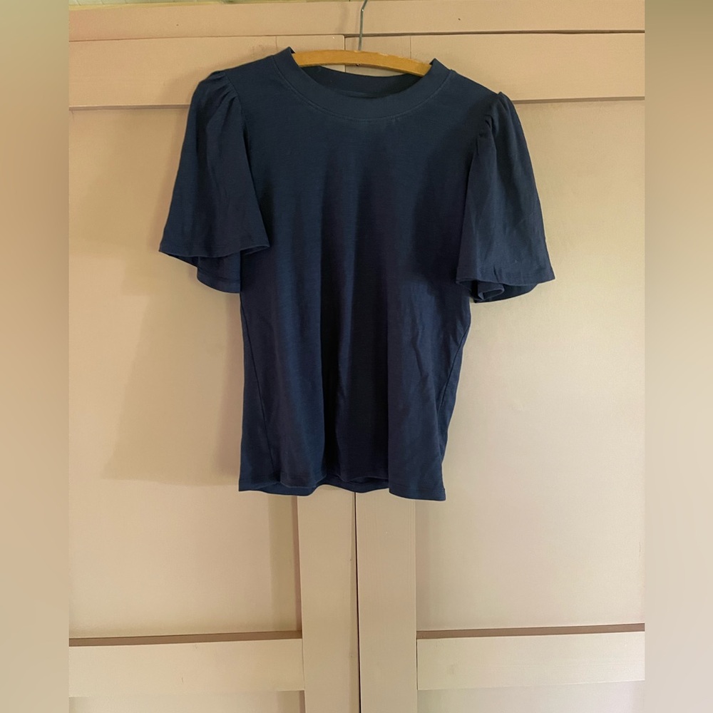 POMANDER PLACE Tuckernuck Flutter Sleeve Tee Shirt Navy Blue Women’s XSMALL